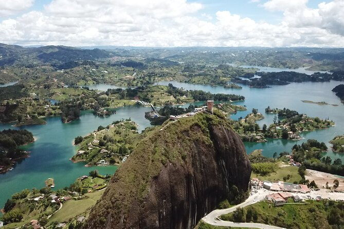 private-tour-colourful-guatape-and-the-penol-boulder-from-medellin