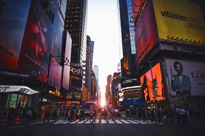 private-tour-explore-new-york-iconic-landmarks-guide-up-to-10pax