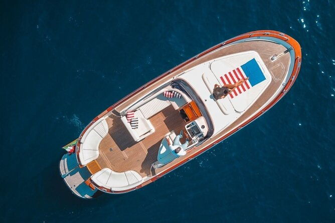 private-tour-in-premium-yacht-from-sorrento-to-capri-and-positano
