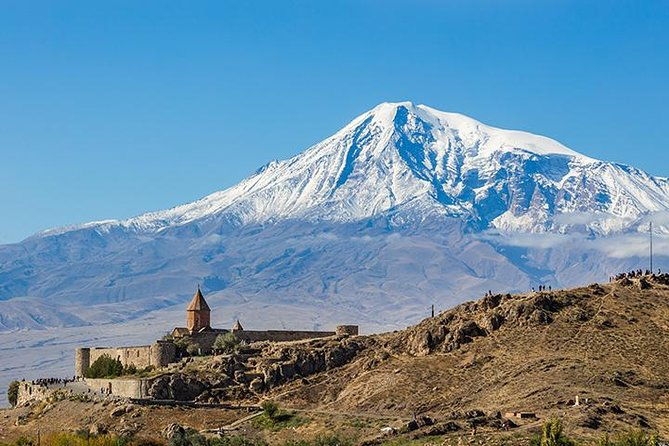private-tour-to-khor-virap-areni-noravank-birds-cave-areni-1-jermuk