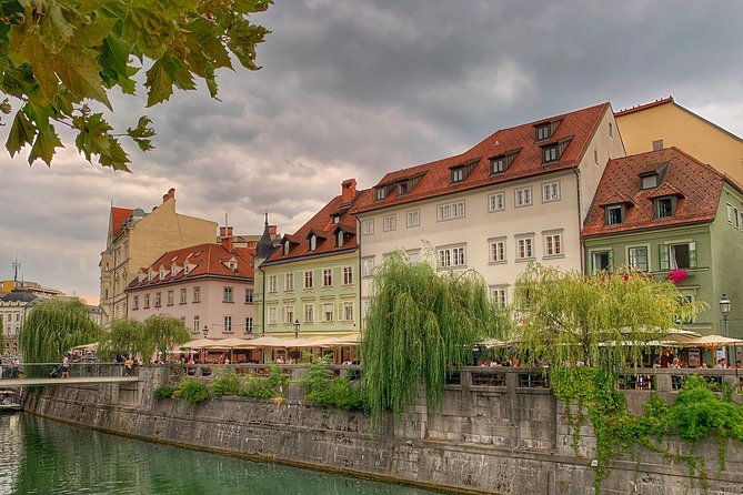 private-tour-to-ljubljana-postojna-cave-predjama-castle-from-zagreb