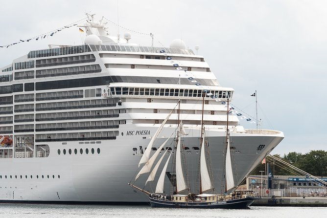 private-transfer-from-haarlem-to-cruise-port-in-amsterdam
