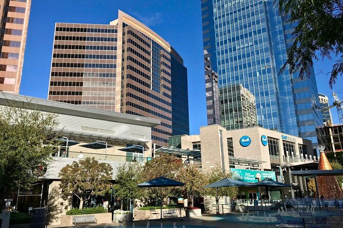 private-transfer-from-phoenix-to-sky-harbor-airport-phx-in-business-car