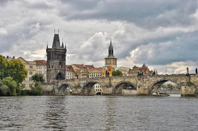 private-transfer-from-vilshofen-to-prague-with-stop-in-c-krumlov-or-hluboka