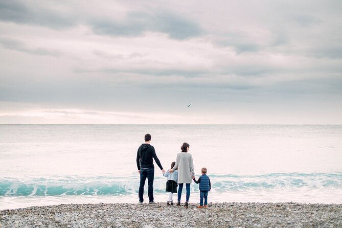 private-vacation-photography-session-with-local-photographer-in-nice