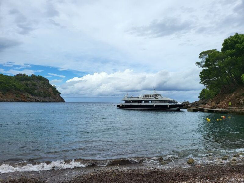 puerto-de-soller-cala-tuent-return-boat-trip