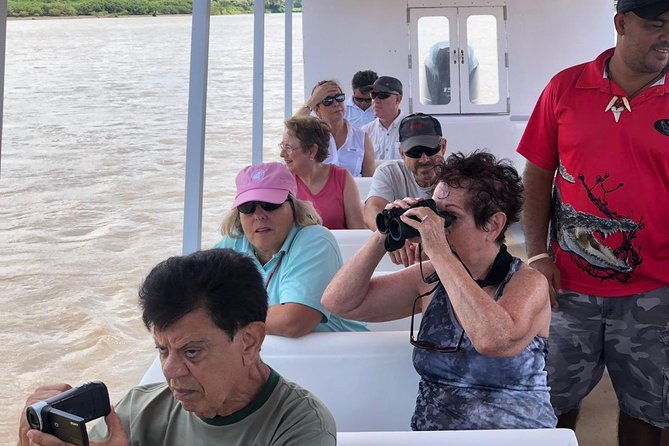 rainforest-horseback-riding-and-boat-puntarenas-shore-excursion