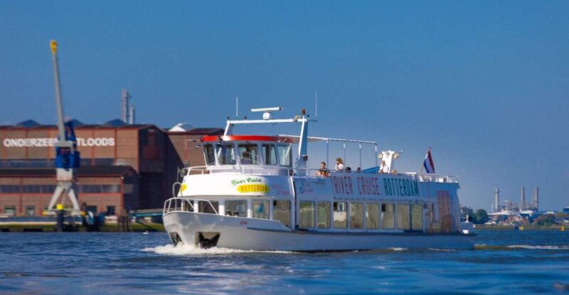 rotterdam-harbor-cruise-with-live-guide