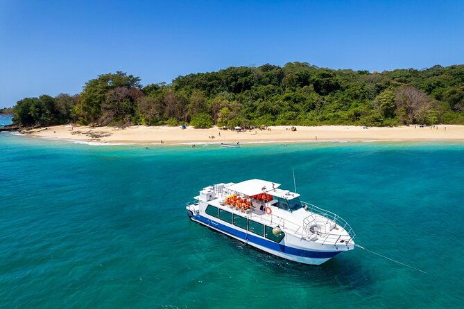 round-trip-high-speed-ferry-to-contadora-island