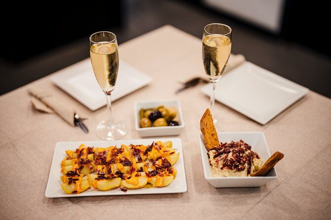 sagrada-familia-jamon-cheese-and-wine-experience