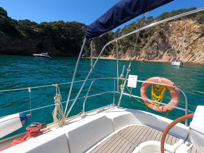 sailing-experience-4-hours-in-platja-daro