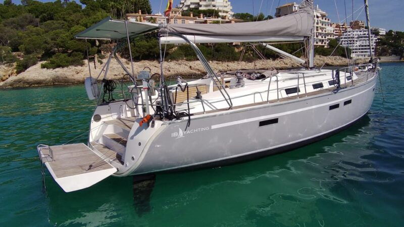 sailing-tour-explore-bahia-de-palma-with-tapas-drinks