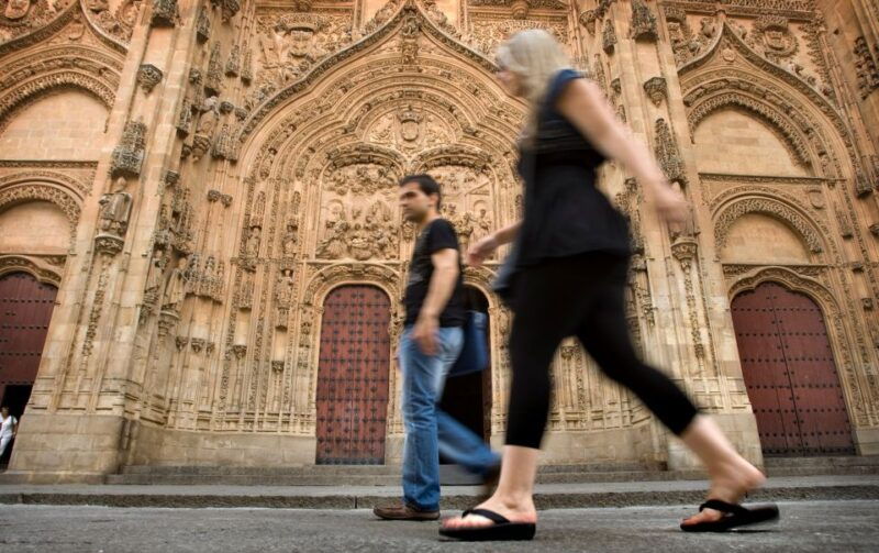 salamanca-sightseeing-walking-tour-with-local-guide-spanish