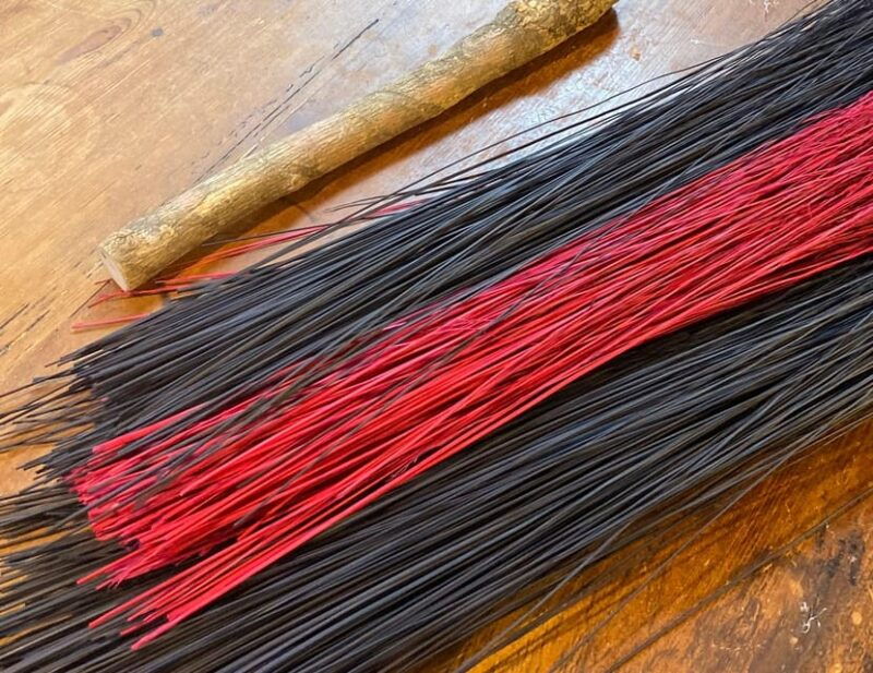 salem-ma-witch-city-broom-making-workshop