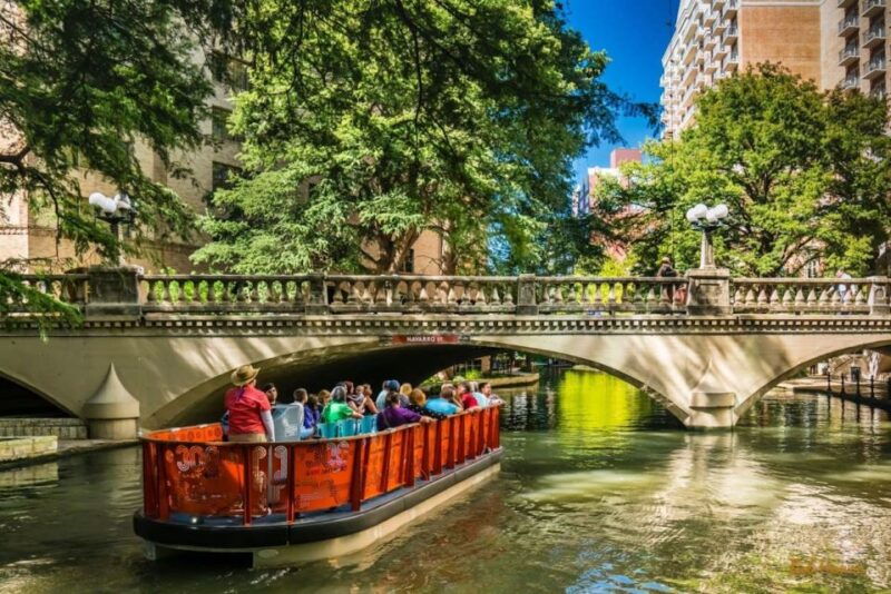 san-antonio-small-group-tour-w-alamo-tower-river-cruise