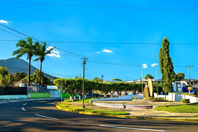san-salvador-custom-walking-tour-with-a-guide-private-tour