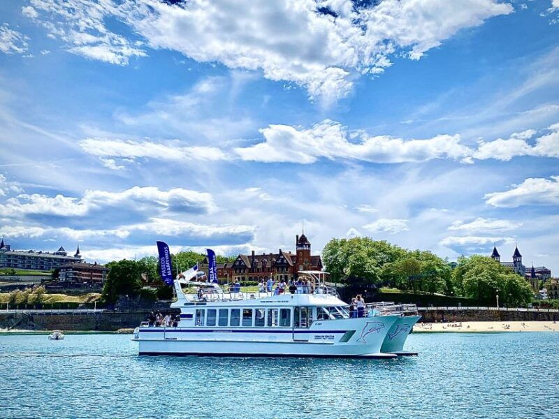 san-sebastian-panoramic-catamaran-tour-of-the-bay-and-coast