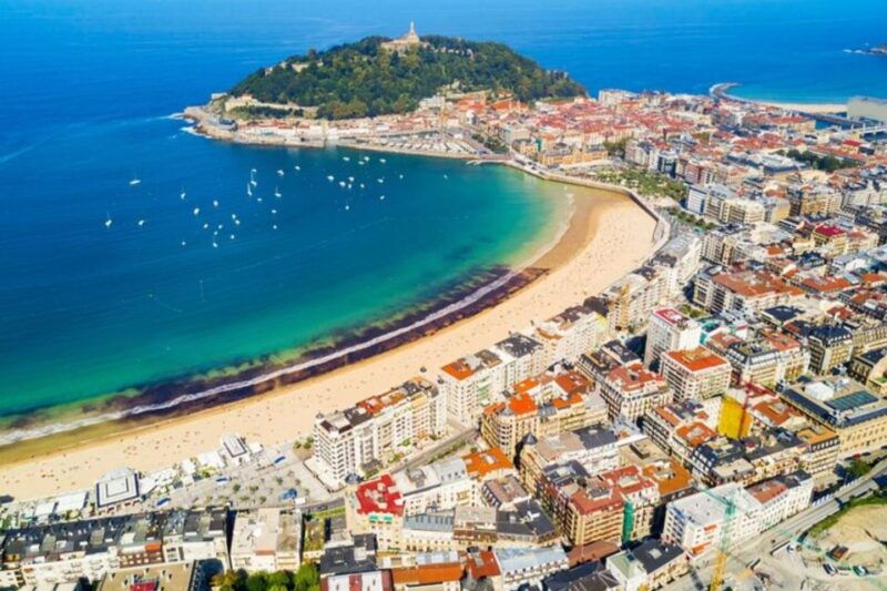 san-sebastian-private-custom-walking-tour-with-a-guide