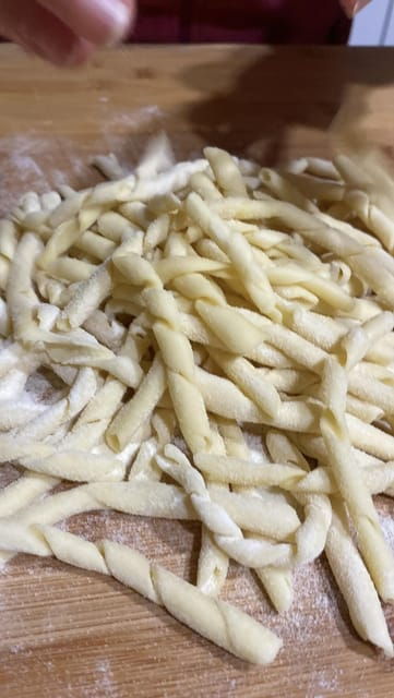 san-vito-lo-capo-lesson-in-busiate-and-tasting-with-trapanese-pesto