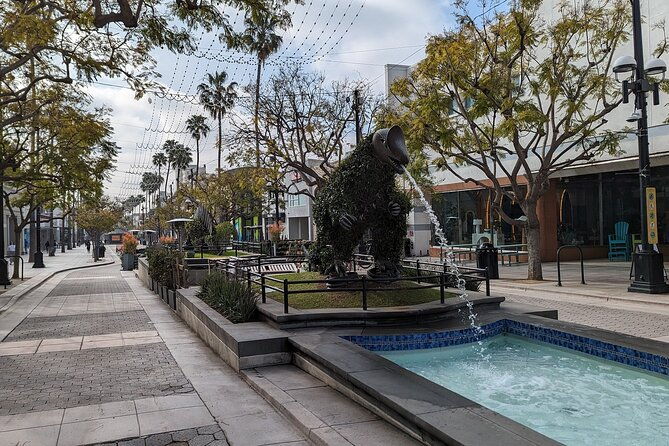 santa-monica-scavenger-hunt-walking-tour-and-game