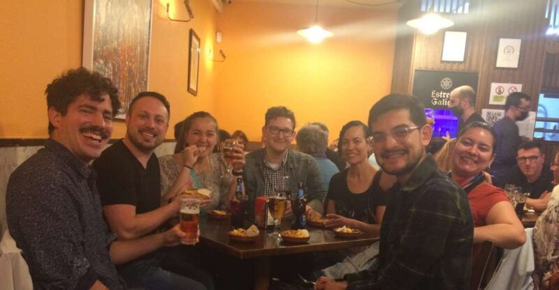 santiago-guided-foodie-tour-with-drinks-tapas-live-music