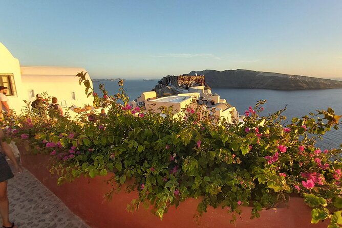 santorini-highlights-tailor-made-tour-4-hours-2