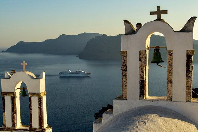 santorini-iconic-highlights-private-tour-with-panoramic-views