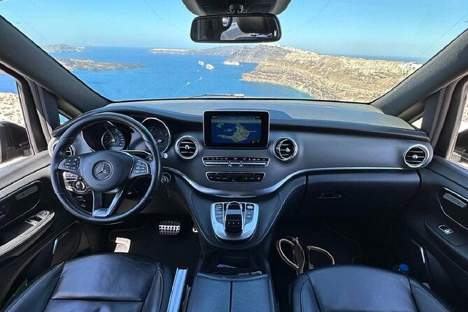 santorini-private-transfer-from-and-to-airport