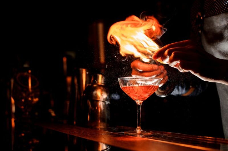savannah-midnight-in-the-garden-walking-tour-and-pub-crawl