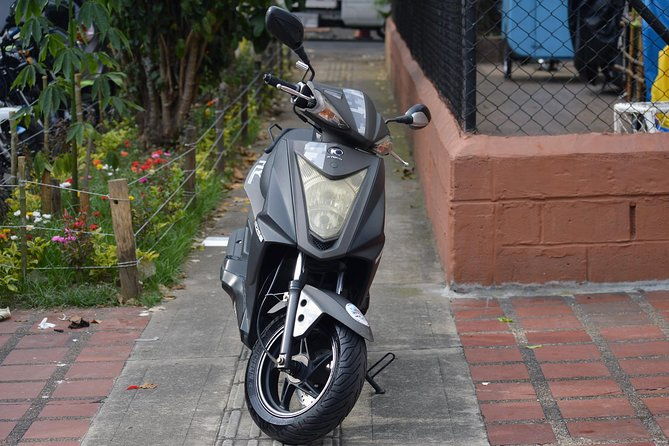 scooter-125cc-motorcycle-rental-in-medellin