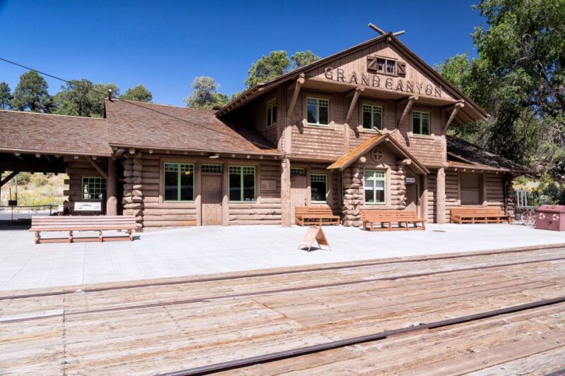 sedona-grand-canyon-railway-full-day-scenic-rail-tour