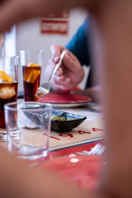 seville-adventure-historic-walking-tour-traditional-tapas