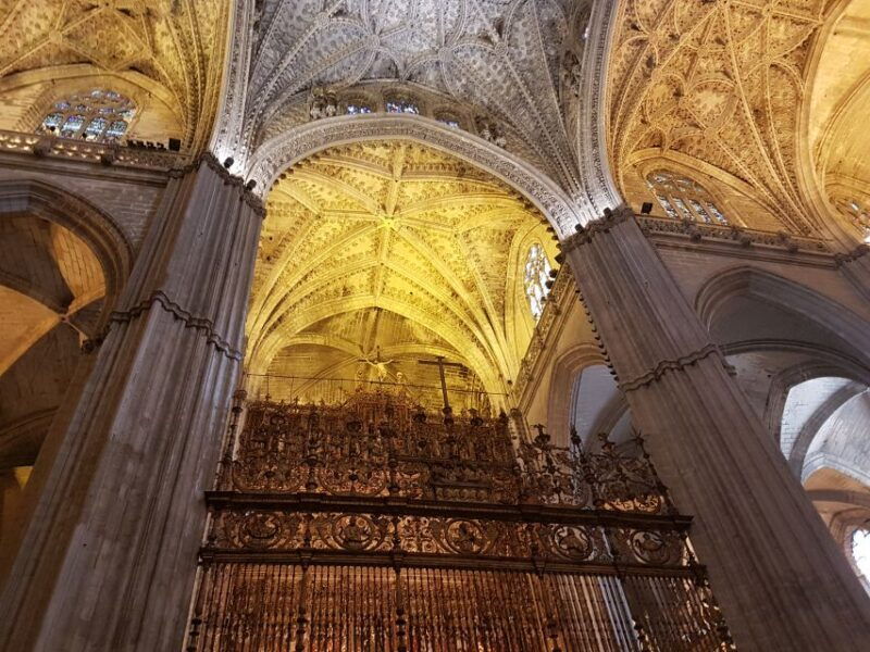 seville-cathedral-giralda-private-tour-including-tickets