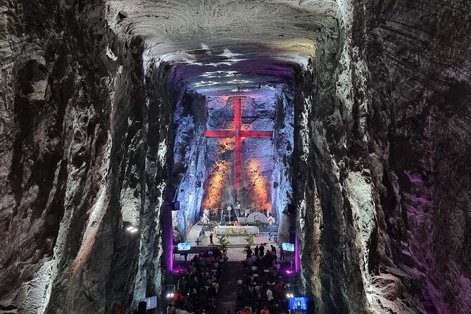 shared-salt-cathedral-tour