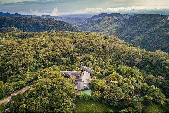 shared-shuttle-manuel-antonio-to-monteverde