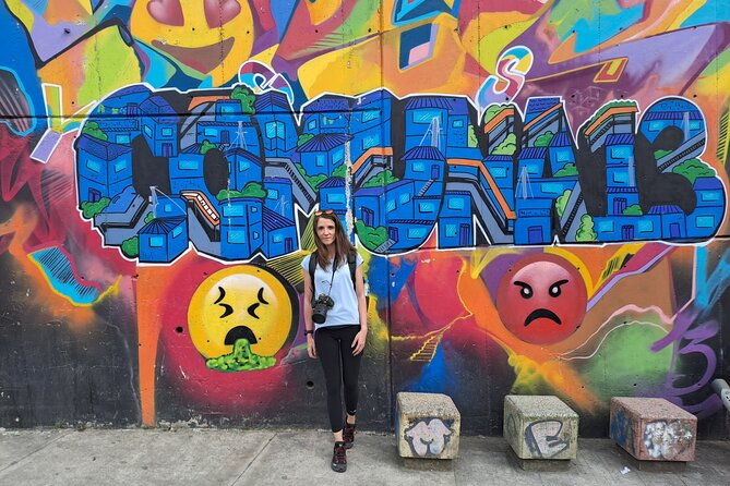 shared-tour-commune-13-and-metro-cable-la-aurora-of-medellin