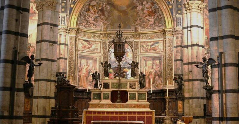 siena-walking-tour-with-cathedral-and-crypt-museum-option