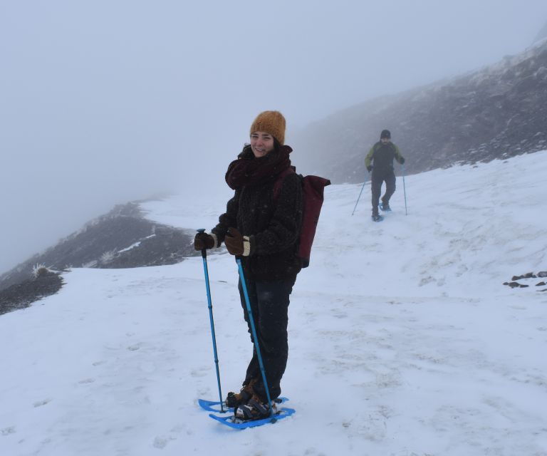 sierra-nevada-snowshoe-hiking-tour