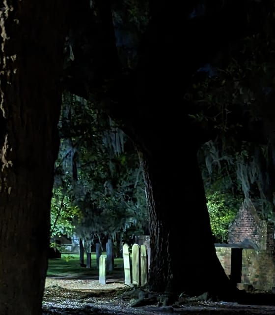 spirit-xperience-paranormal-walking-ghost-tour-in-savannah