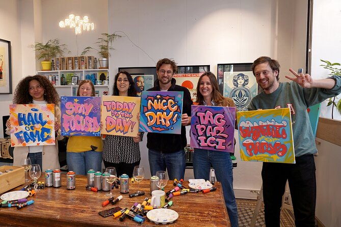 street-art-workshop-on-canvas