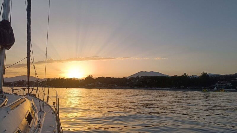 sunset-sailing-in-private-sailboat-puerto-banus-marbella