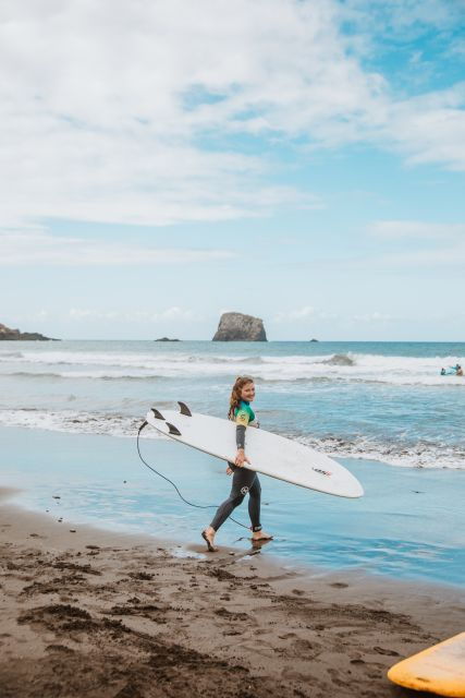 surf-lesson-in-madeira