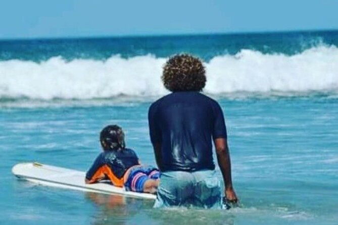 surf-lessons-with-ronaldo-in-tamarindo