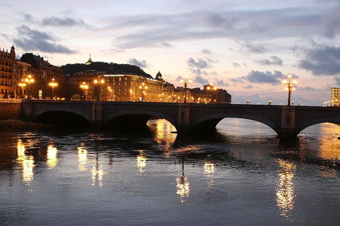 surprise-walk-of-san-sebastian-with-a-local