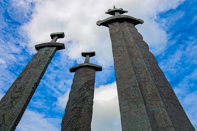 swords-in-rock-monument-and-stavanger-highlights-private-tour