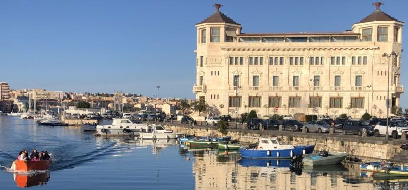 syracuse-boat-trip-of-ortigia-island-and-sea-caves