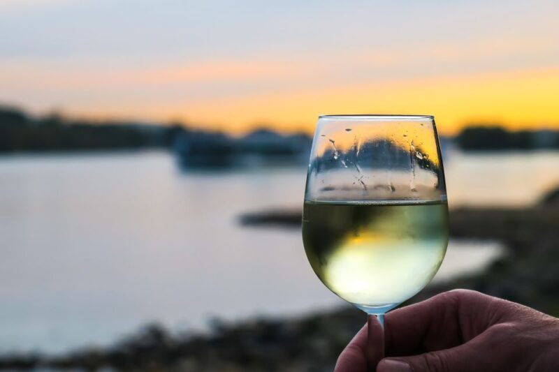 syracuse-ortigia-pillirina-boat-tour-w-aperitif-wine