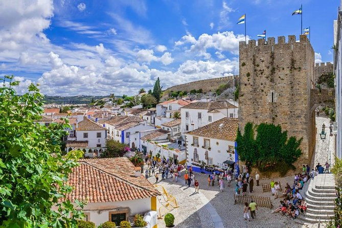 take-fatima-batalha-alcobaca-and-obidos-from-nazare-private-tour