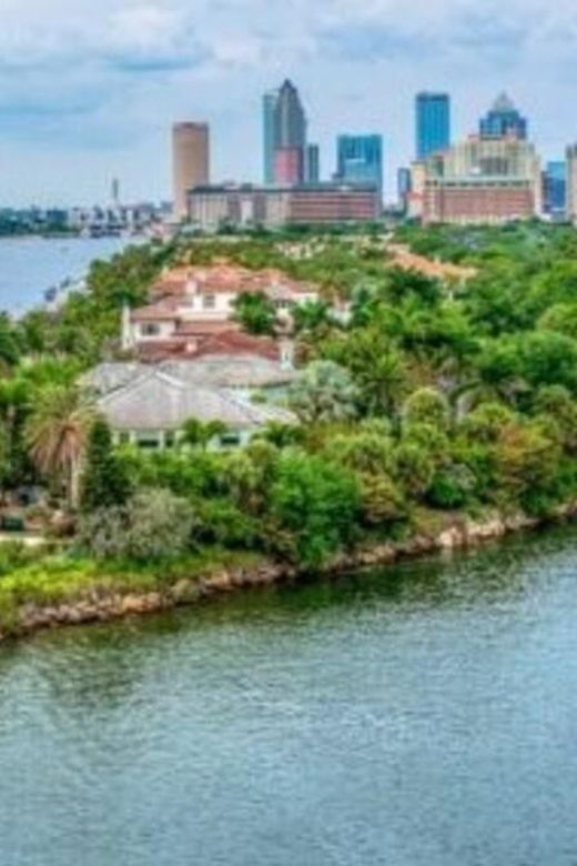 tampa-hillsborough-river-tiki-bar-boat-up-to-13-people