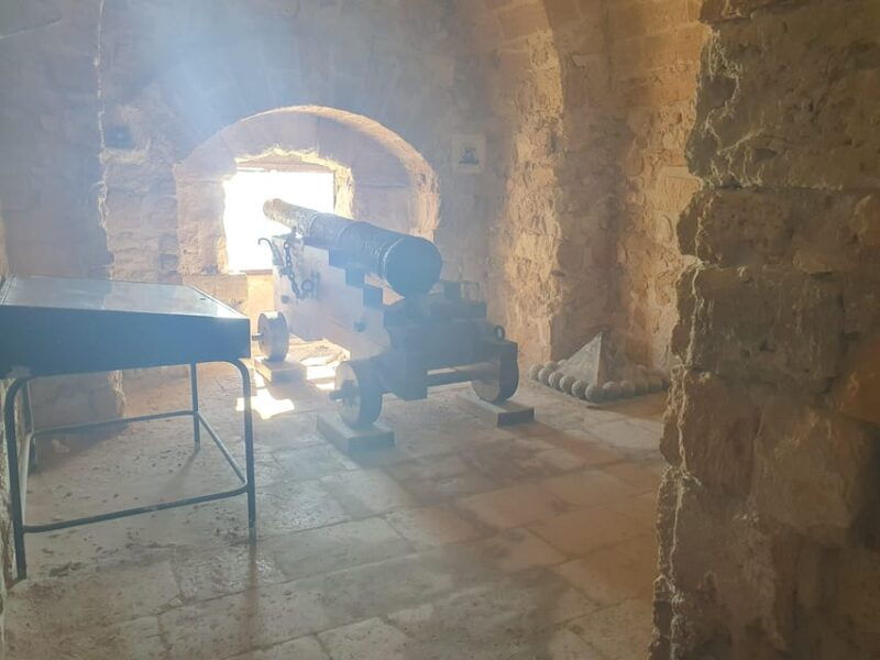 taranto-puglia-walking-tour-up-and-down